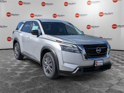 2025 Nissan Pathfinder S