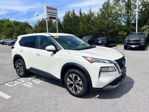 White 2023 Nissan Rogue SV