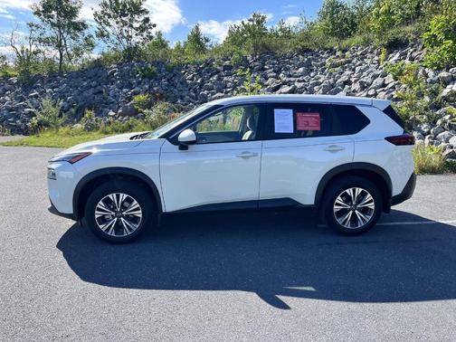 White 2023 Nissan Rogue SV