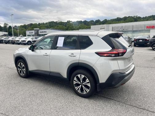 Brilliant Silver Metallic 2023 Nissan Rogue SV