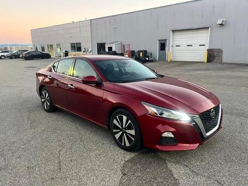 2022 Nissan Altima 2.5 SV