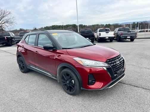 2024 Nissan Kicks SR