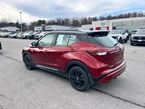 2024 Nissan Kicks SR