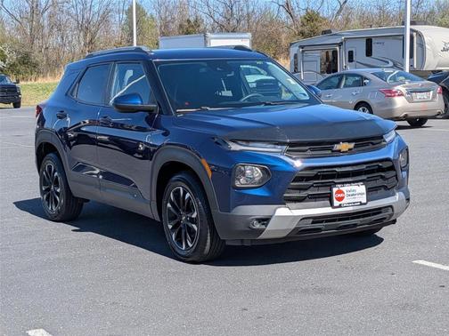 Blue Glow Metallic 2022 Chevrolet Trailblazer LT