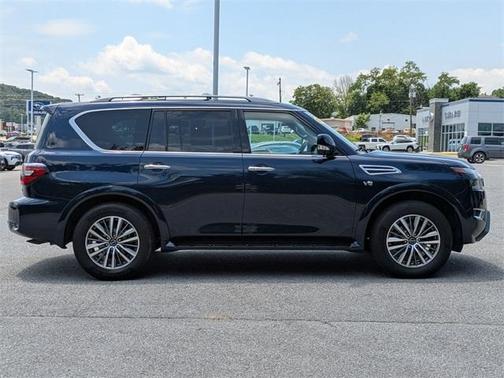 2022 Nissan Armada SL
