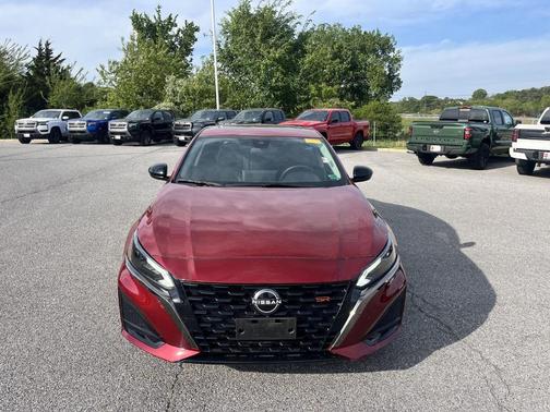 Scarlet Ember 2024 Nissan Altima 2.5 SR