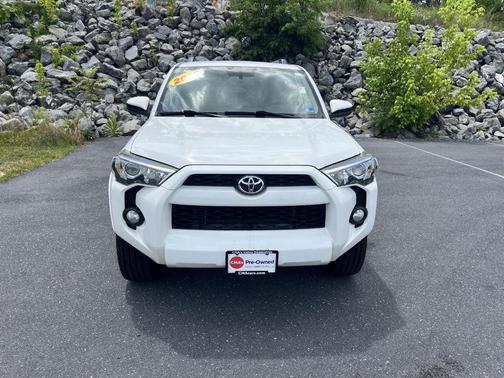 Super White 2019 Toyota 4Runner SR5