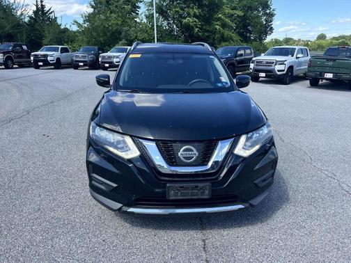 Magnetic Black 2017 Nissan Rogue SV