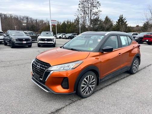 2022 Nissan Kicks SV