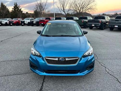 2019 Subaru Impreza 2.0i