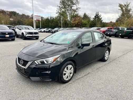 2022 Nissan Versa S