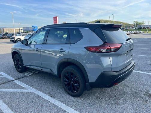 2 Tone Gray / Black Roof 2023 Nissan Rogue SV