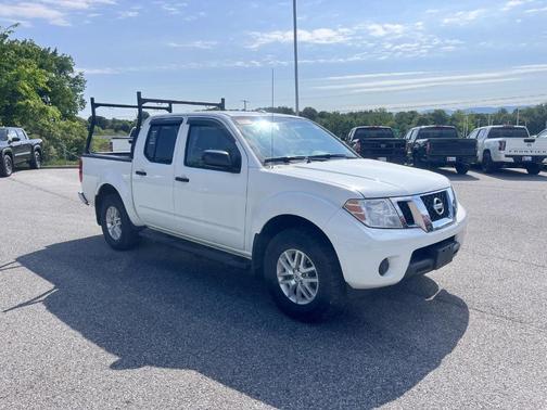Glacier White 2018 Nissan Frontier SV
