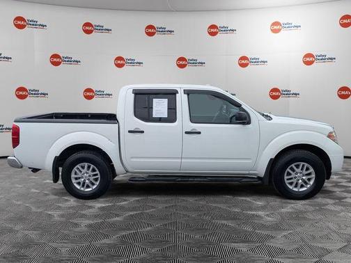 Glacier White 2018 Nissan Frontier SV