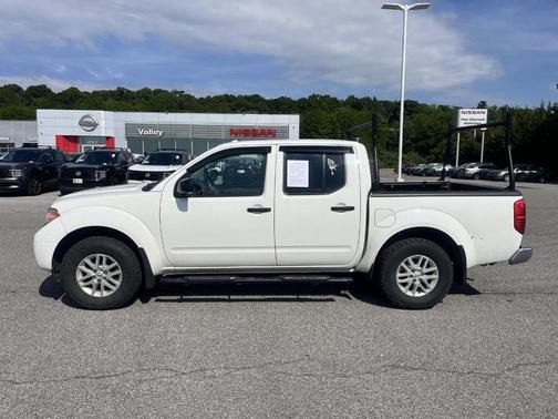 Glacier White 2018 Nissan Frontier SV
