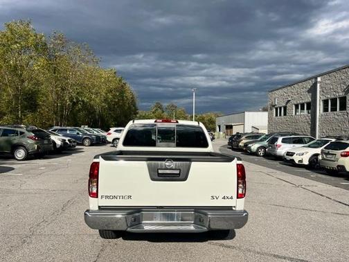 2021 Nissan Frontier SV