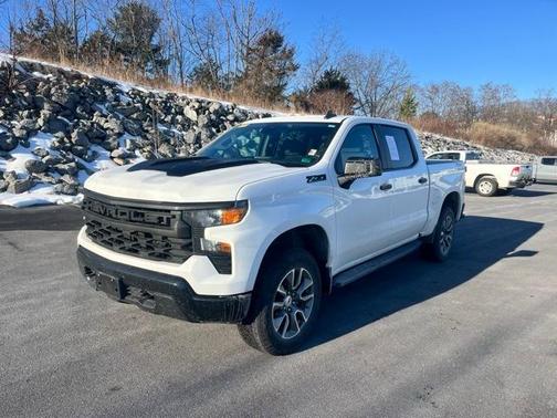 2023 Chevrolet Silverado 1500 Custom Trail Boss