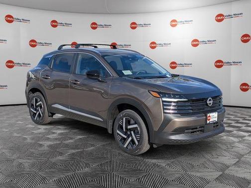 Canyon Bronze M 2026 Nissan Kicks SV