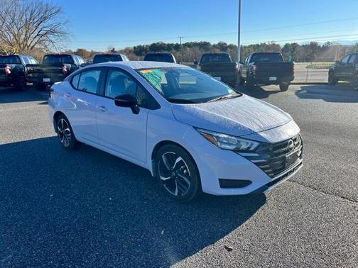 2024 Nissan Versa 1.6 SR