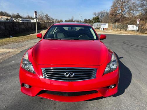 2011 INFINITI G37x Base