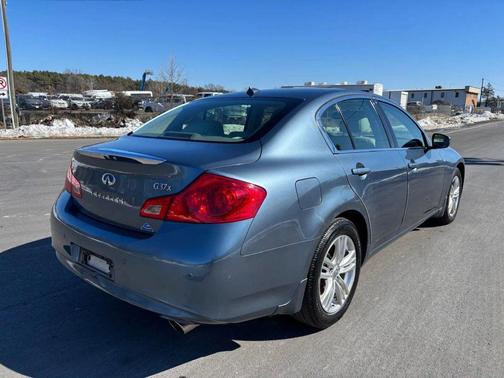 2010 INFINITI G37x Base