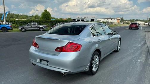 2011 INFINITI G37x Base