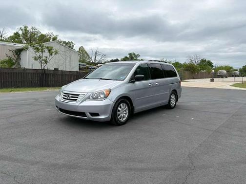Alabaster Silver Metallic 2010 Honda Odyssey EX-L