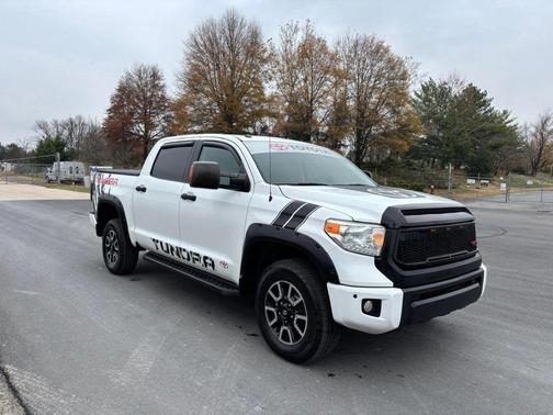 2014 Toyota Tundra SR5