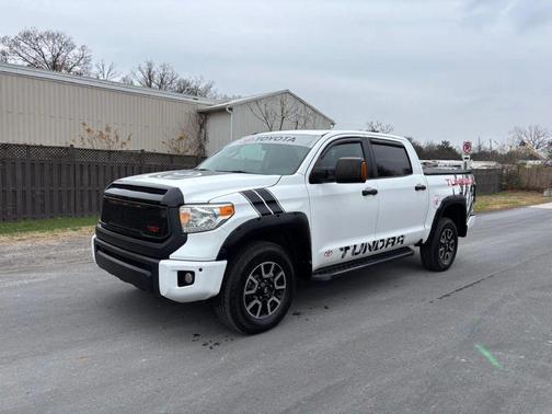 2014 Toyota Tundra SR5