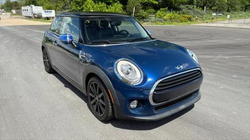 2016 MINI Hardtop Cooper