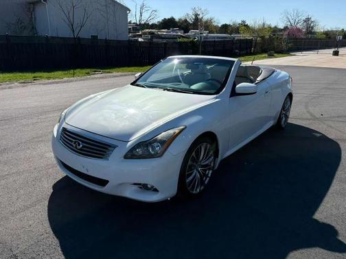 2011 INFINITI G37 Base