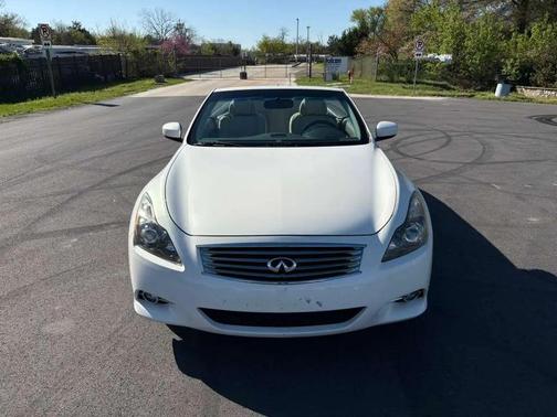 2011 INFINITI G37 Base