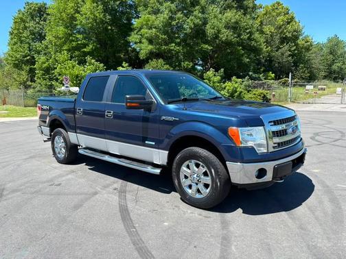 Blue 2013 Ford F-150 XLT