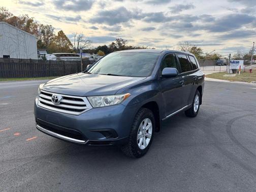 2012 Toyota Highlander SE