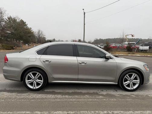 2014 Volkswagen Passat 2.0L TDI DSG SEL Premium