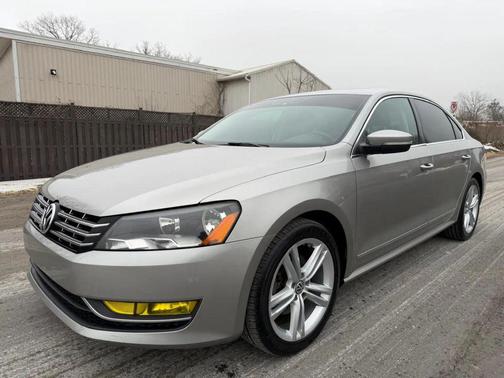 2014 Volkswagen Passat 2.0L TDI DSG SEL Premium
