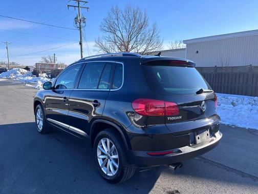 2017 Volkswagen Tiguan 2.0T Wolfsburg Edition
