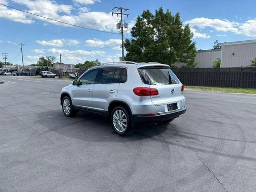 2015 Volkswagen Tiguan 2.0T SE 4MOTION