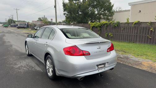 2011 INFINITI G37x Base