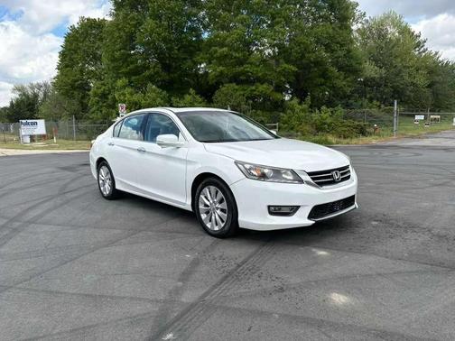 White Orchid Pearl 2013 Honda Accord EX-L