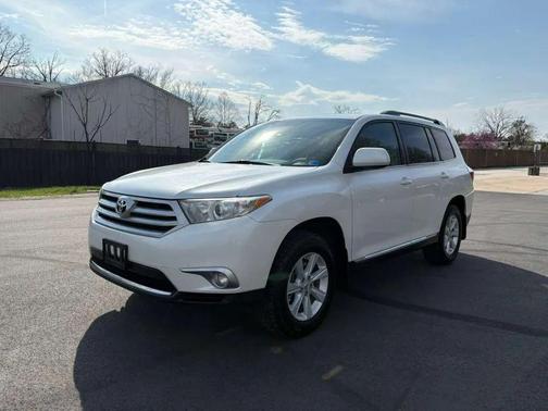 Blizzard Pearl 2012 Toyota Highlander SE