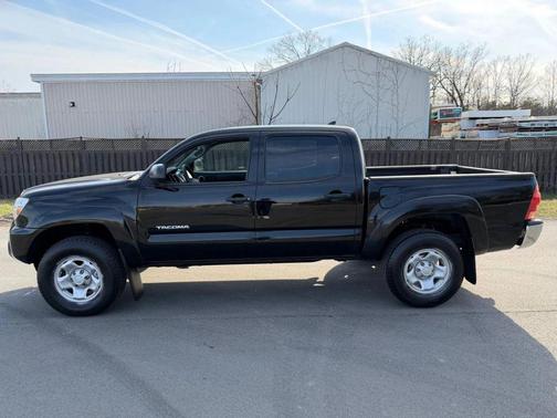 2014 Toyota Tacoma Base