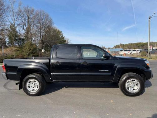 2014 Toyota Tacoma Base