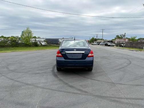 Blue Onyx 2009 Nissan Versa 1.8 S