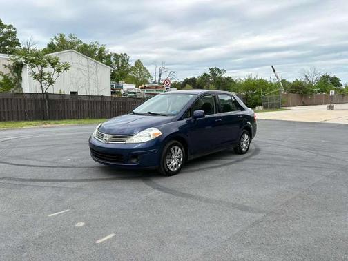Blue Onyx 2009 Nissan Versa 1.8 S