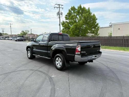 Black 2015 Toyota Tacoma Base