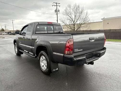 Magnetic Gray Metallic 2013 Toyota Tacoma Base
