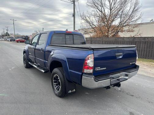 2015 Toyota Tacoma Base