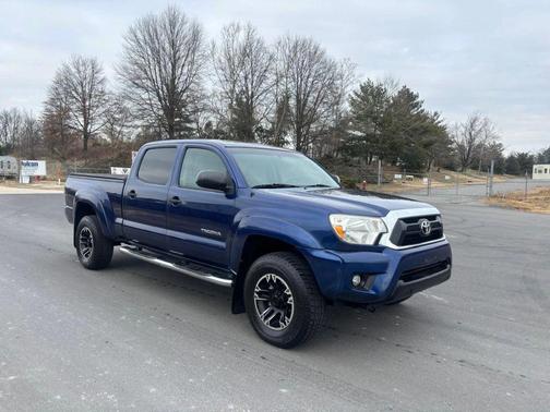 2015 Toyota Tacoma Base