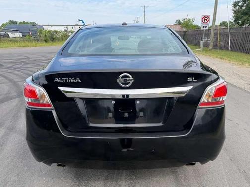 Super Black 2015 Nissan Altima 2.5 SL